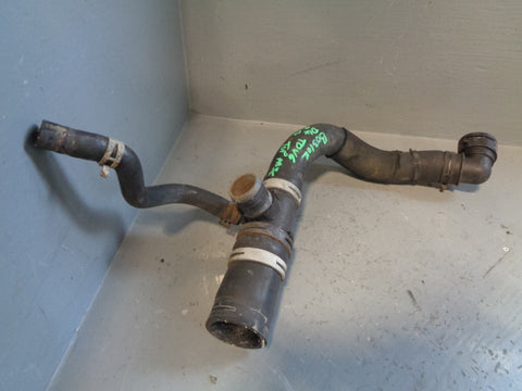 Discovery 4 Top Radiator Hose 3.0 TDV6 Land Rover