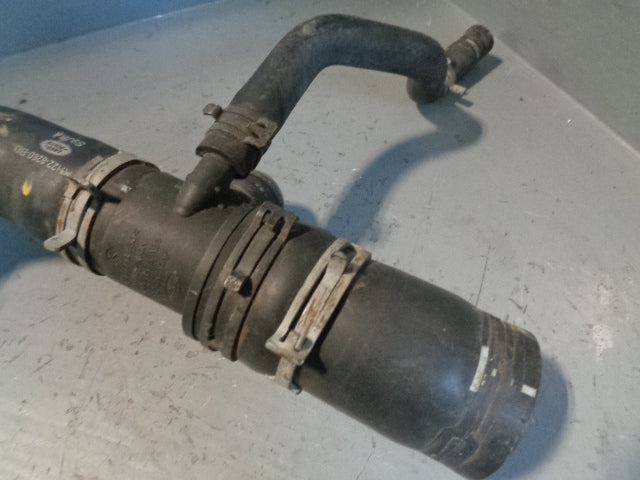 Discovery 4 Top Radiator Hose 3.0 TDV6 Land Rover