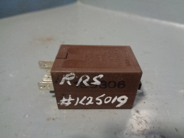 Range Rover Sport Folding Mirror Relay 1S7T 17L684 AA