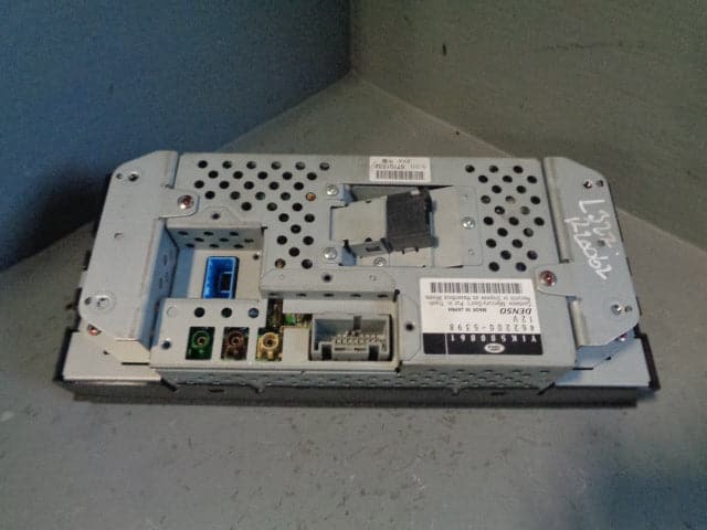 Range Rover L322 Radio Stereo Screen Sat Nav YIK500061 2006
