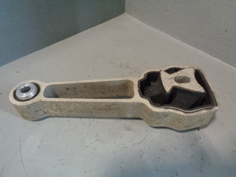 Freelander 2 Engine Mount Off Side Right Land Rover 2006