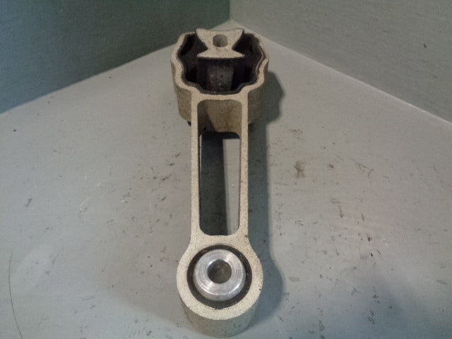 Freelander 2 Engine Mount Off Side Right Land Rover 2006