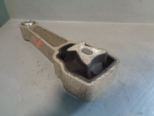 Freelander 2 Engine Mount Off Side Right Land Rover 2006