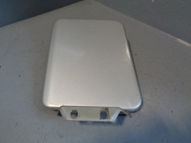 Discovery 2 Fuel Flap Filler Cap Zambesi Silver 737 Land