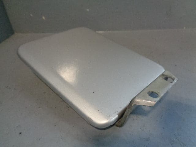 Discovery 2 Fuel Flap Filler Cap Zambesi Silver 737 Land