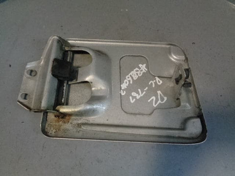 Discovery 2 Fuel Flap Filler Cap Zambesi Silver 737 Land