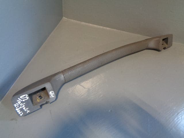 Discovery 2 Tailgate Handle Interior Grey Land Rover Pre