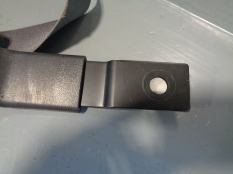 Discovery 2 Seat Belt Near Side Rear Grey Land Rover 1998