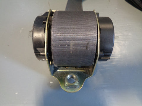 Discovery 2 Seat Belt Near Side Rear Grey Land Rover 1998