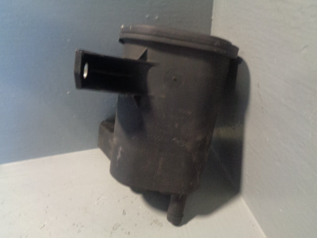 Range Rover Fuel Vapour Canister L322 4.2 and 4.4 V8 Petrol