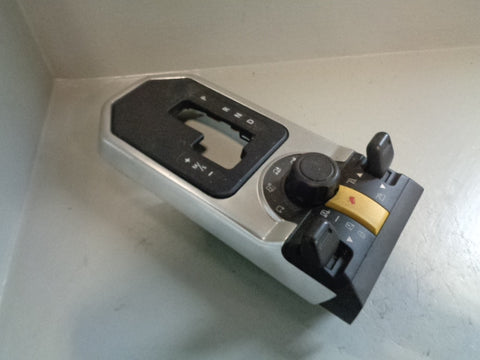 Discovery 3 Terrain Settings Panel Switch Air Suspension YUD501590WUX K29033