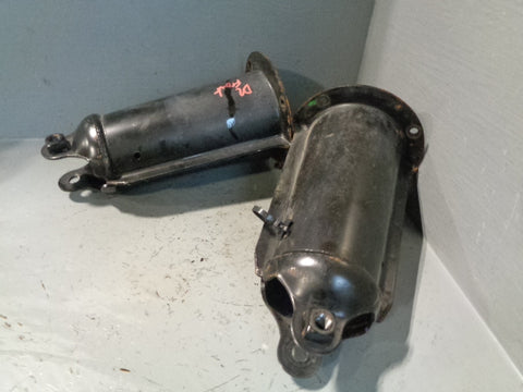 Discovery 2 Front Shock Turrets Pair OEM KVU101051 Land