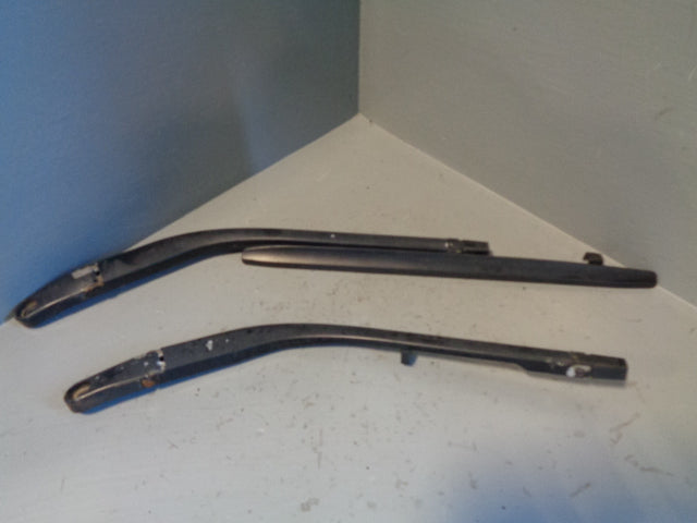Discovery 2 Wiper Arms Windscreen Front Pair Of with Wind