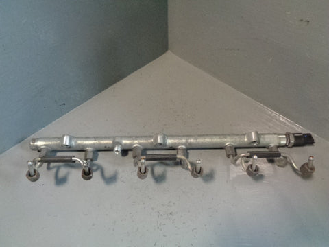 Range Rover Fuel Rail and Sensor Bosch L322 3.0 TD6 Diesel