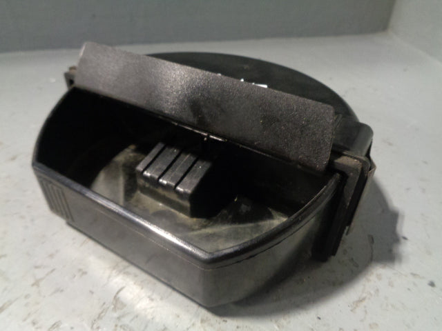 Discovery 2 Ashtray For Rear Centre Console Land Rover 1998