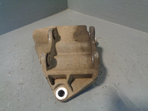 Range Rover Power Steering Pump Bracket QVB500150 L322 AJ-V8