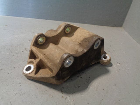 Range Rover Power Steering Pump Bracket QVB500150 L322 AJ-V8