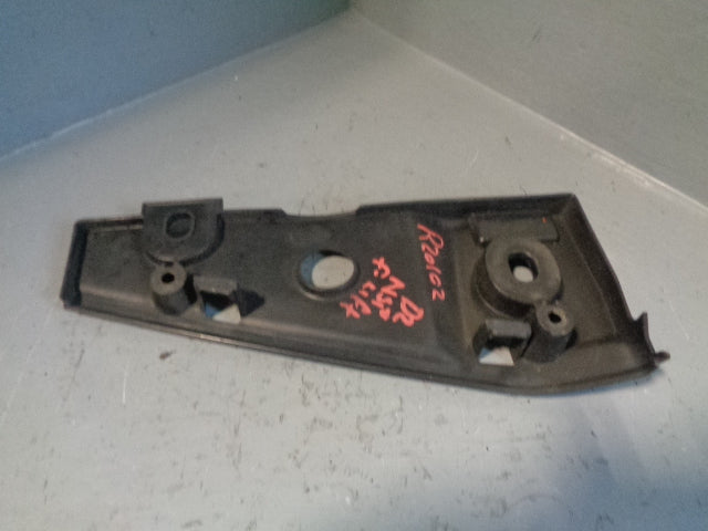 Discovery 2 Top Headlight Trim Near Side Land Rover