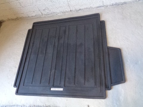 Range Rover L405 Boot Mat Rubber Load Liner in Black 2013 to 2017