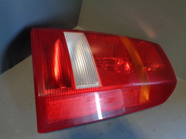 Discovery 3 Tail Light Cluster Off Side Rear XFB000563 2004
