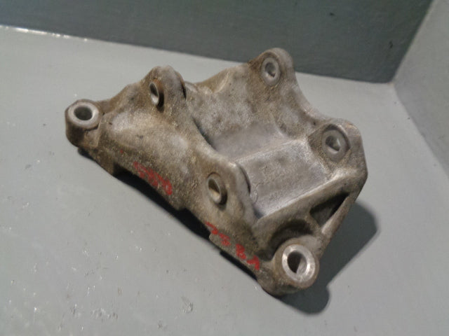 Range Rover Sport Power Steering Pump Bracket 4.2 SC