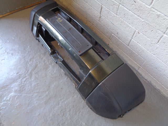 Discovery 3 Front Bumper in Tonga Green Land Rover 2004