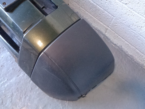 Discovery 3 Front Bumper in Tonga Green Land Rover 2004