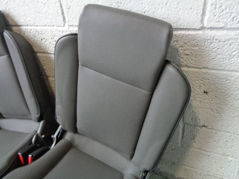 Discovery 2 Dickie Seats Pair Grey Leather 3rd Row Land Rover R13092