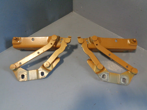 Freelander 2 Bonnet Hinges Pair Of Orange Land Rover 2006
