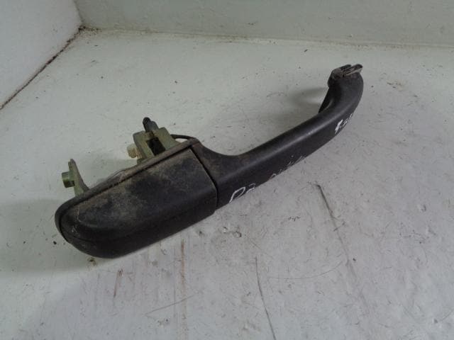 Discovery 2 Door Handle Near Side Front External CXB103010