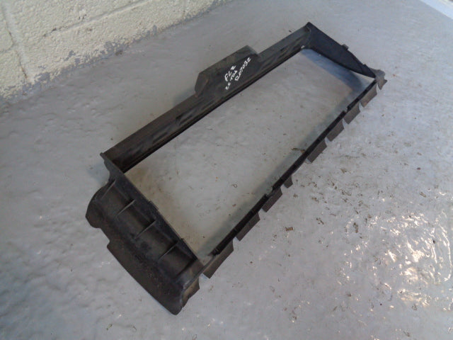 Freelander 2 Radiator Air Deflector Guide 6H52-8327 Land