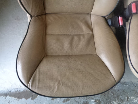 Discovery 2 Seats Beige Manual Leather x5 Land Rover 1998 to 2004 06033