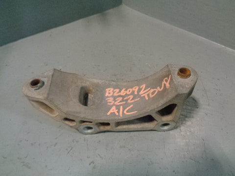Range Rover L322 Sport Air Con Compressor Bracket Mount