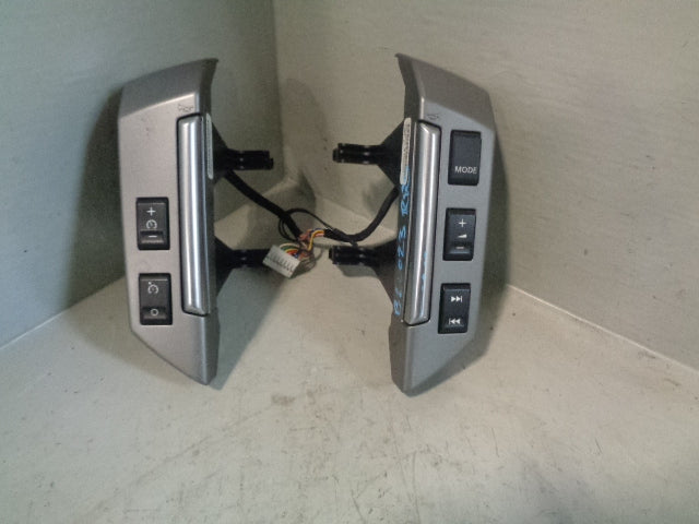 Range Rover Sport Steering Wheel Audio Cruise Controls XPD500830 XPD500790