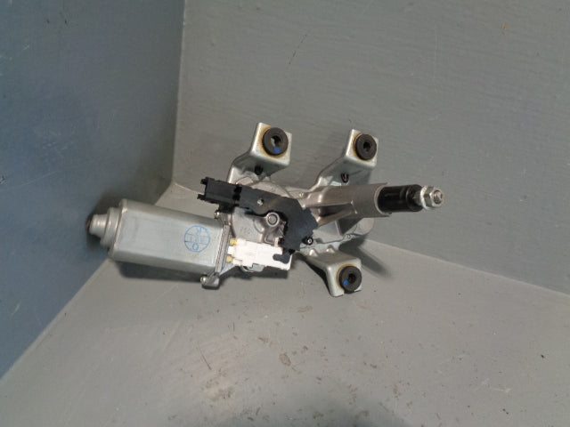 Discovery 3 or 4 Rear Wiper Motor Land Rover DLB500074 2004