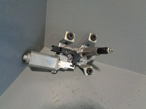 Discovery 3 or 4 Rear Wiper Motor Land Rover DLB500074 2004