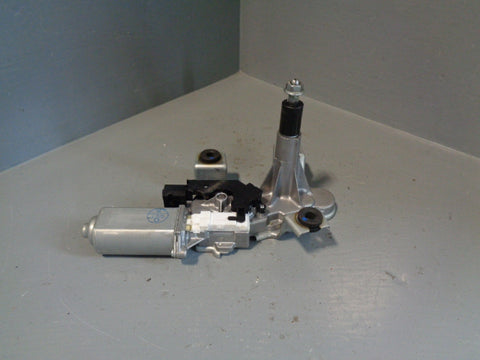 Discovery 3 or 4 Rear Wiper Motor Land Rover DLB500074 2004