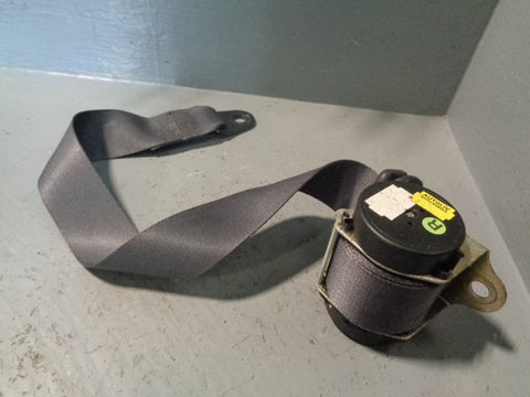 Discovery 2 Seat Belt Off Side Rear 3rd Row Grey Land Rover