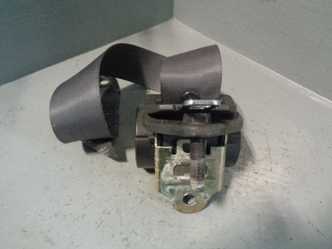 Discovery 2 Seat Belt Off Side Rear 3rd Row Grey Land Rover