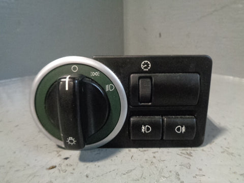 Range Rover L322 Headlight Switch Controls Green Surround