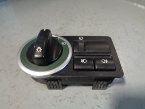 Range Rover L322 Headlight Switch Controls Green Surround