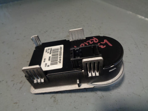 Range Rover L322 Headlight Switch Controls Green Surround