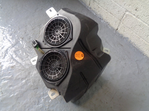Range Rover L322 Subwoofer Speaker Boot Bass Sub XQA000020
