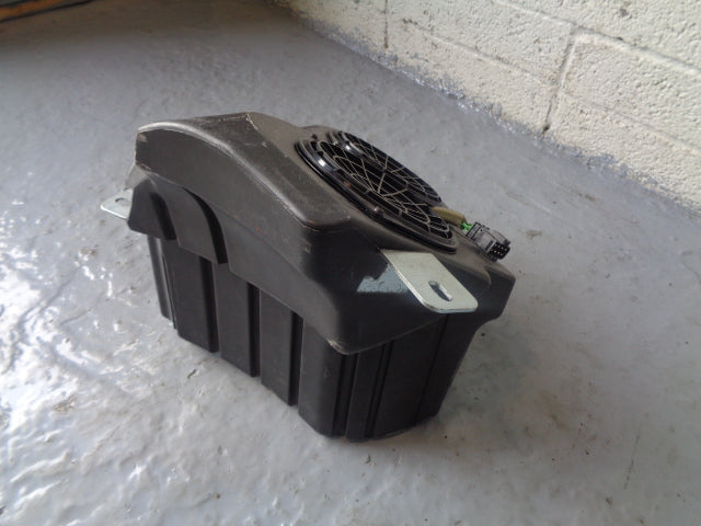 Range Rover L322 Subwoofer Speaker Boot Bass Sub XQA000020