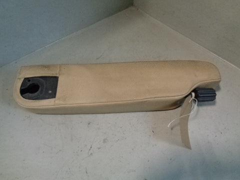 Discovery 3 Armrest Off Side Drivers Alpaca Land Rover 2004 to 2009 K24023