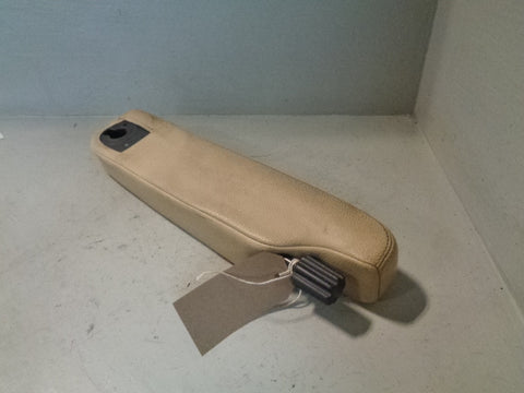 Discovery 3 Armrest Off Side Drivers Alpaca Land Rover 2004 to 2009 K24023