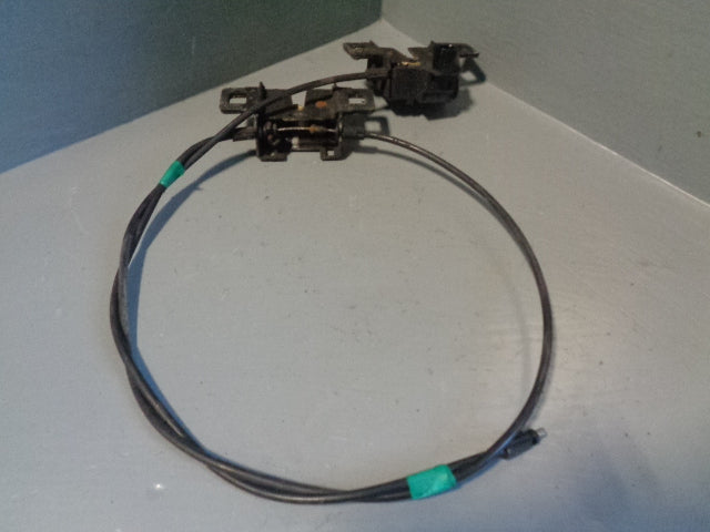 Discovery 3 Bonnet Release Cable and Catches Land Rover 2004