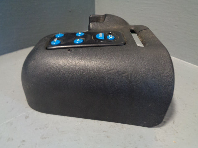 Discovery 2 Rear Volume Control Unit with Off Side Trim Land