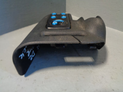Discovery 2 Rear Volume Control Unit with Off Side Trim Land