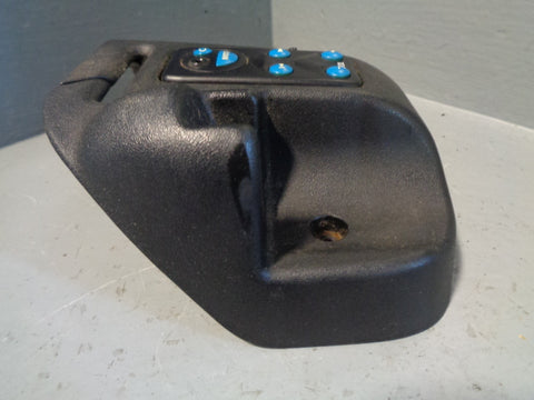 Discovery 2 Rear Volume Control Unit with Off Side Trim Land